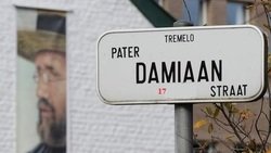 Straatnaambord Pater Damiaanstraat in Tremelo